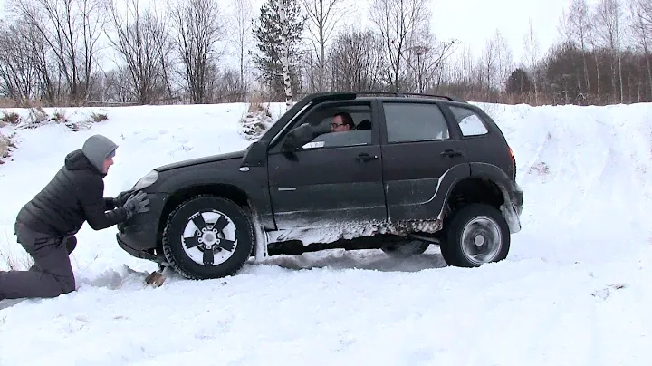 Chevrolet Niva vs Subaru Forester - Snow offroad! via ATDrive