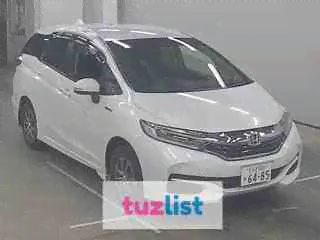Универсал гибрид Honda SHUTTLE HYBRID кузов GP8 4WD модификация AWD