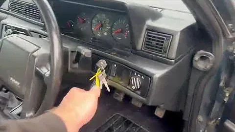 1986 VOLVO 740 GL | MATHEWSONS CLASSIC CARS | 13 & 14 OCTOBER 2023