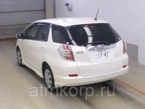 Универсал HONDA FIT SHUTTLE кузов GG7 модификация 15X год выпуска 2013 пробег 14 тыс км цвет Премиум Белый-4